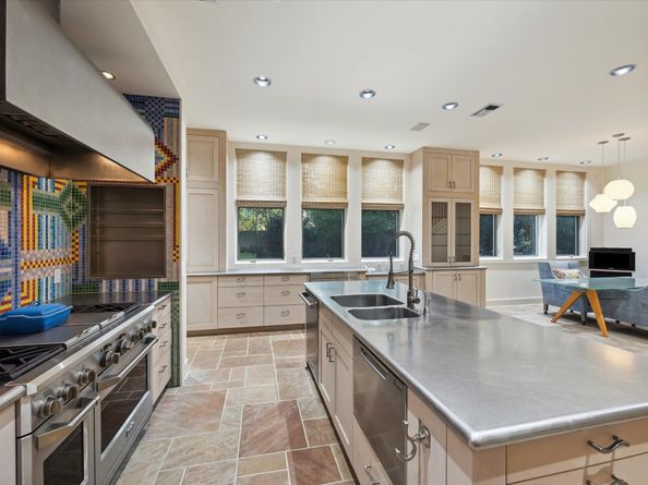 501 W Friar Tuck, Houston TX 77024