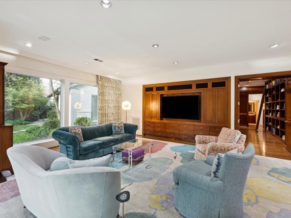 501 W Friar Tuck, Houston TX 77024