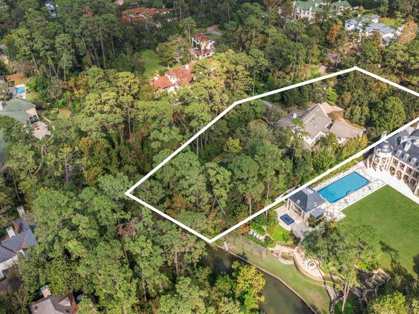 501 W Friar Tuck, Houston TX 77024