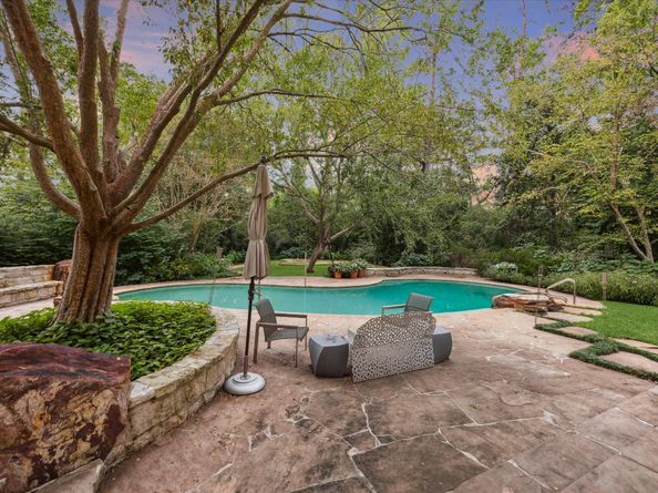 501 W Friar Tuck, Houston TX 77024