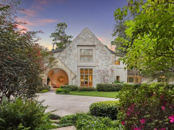 501 W Friar Tuck