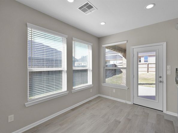 419 Stonebrook Lane, Conroe TX 77304