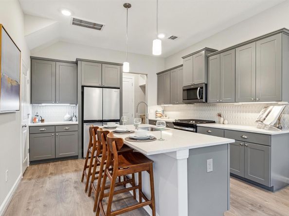 5204 Amber Sunrise Drive, Houston TX 77018