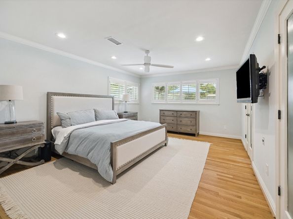 5811 Spellman Road, Houston TX 77096