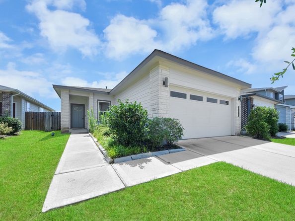 12527 Colchester Creek Court, Houston TX 77047