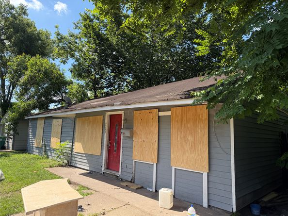 5226 Pensdale Street, Houston TX 77033