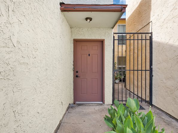 11311 Harwin Drive 22, Houston TX 77072