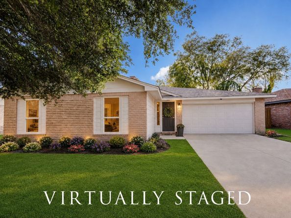 2315 Green Knoll Drive, Houston TX 77067
