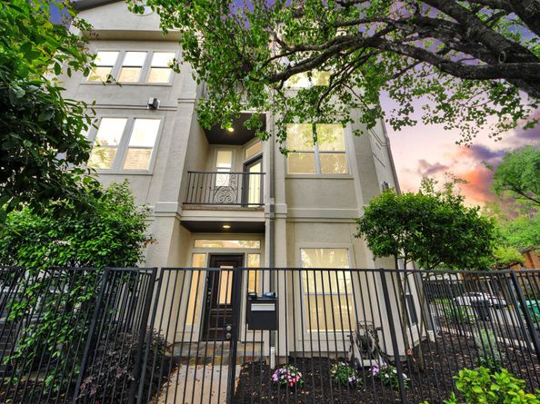 1402 Wentworth Street, Houston TX 77004