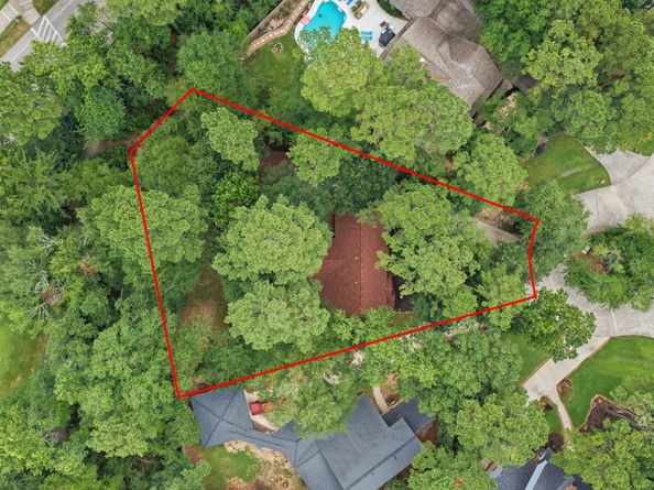 9 N Havenridge Drive, The Woodlands TX 77381