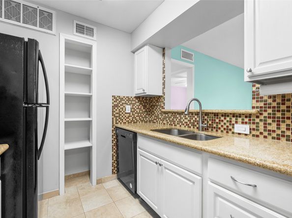 3500 Tangle Brush Drive 21, The Woodlands TX 77381
