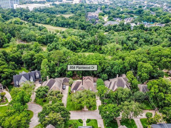 854 Plainwood Drive, Houston TX 77079
