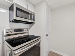 811 Threadneedle Street 258, Houston TX 77079