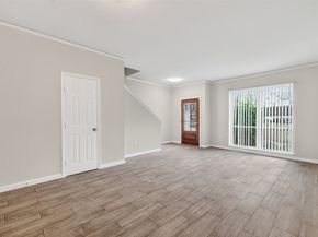 811 Threadneedle Street 258, Houston TX 77079