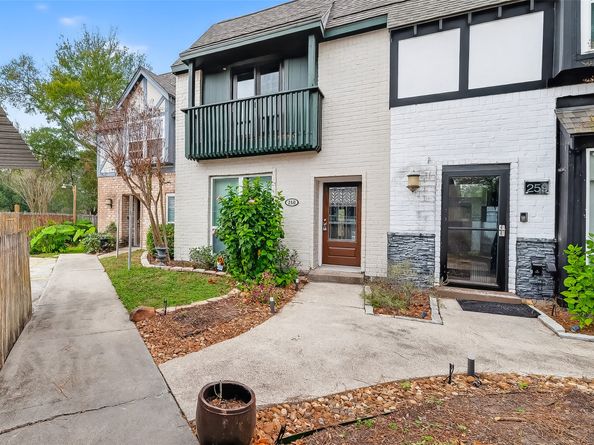 811 Threadneedle Street 258, Houston TX 77079