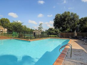 811 Threadneedle Street 258, Houston TX 77079