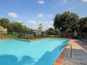 811 Threadneedle Street 258, Houston TX 77079