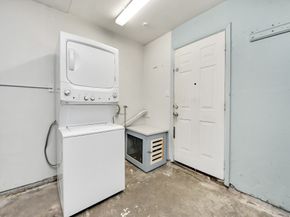 5758 Heron Drive, Houston TX 77033