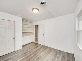 5758 Heron Drive, Houston TX 77033