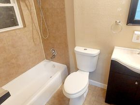 5758 Heron Drive, Houston TX 77033