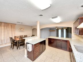 5758 Heron Drive, Houston TX 77033