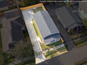 203 Archer Street, Houston TX 77009