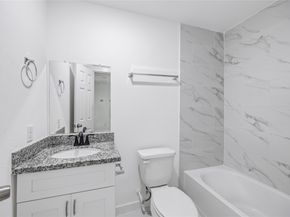 5719 Polly A/B Street, Houston TX 77016