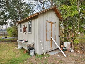 5739 Waterford Drive, Houston TX 77033