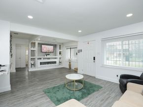 5739 Waterford Drive, Houston TX 77033