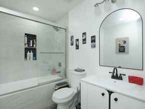 5739 Waterford Drive, Houston TX 77033