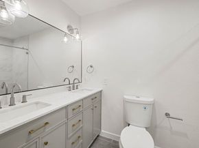 2 Kittiwake Court, The Woodlands TX 77380