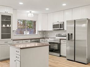 2 Kittiwake Court, The Woodlands TX 77380