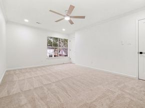 2 Kittiwake Court, The Woodlands TX 77380