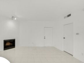 10855 Meadowglen Lane 1101, Houston TX 77042