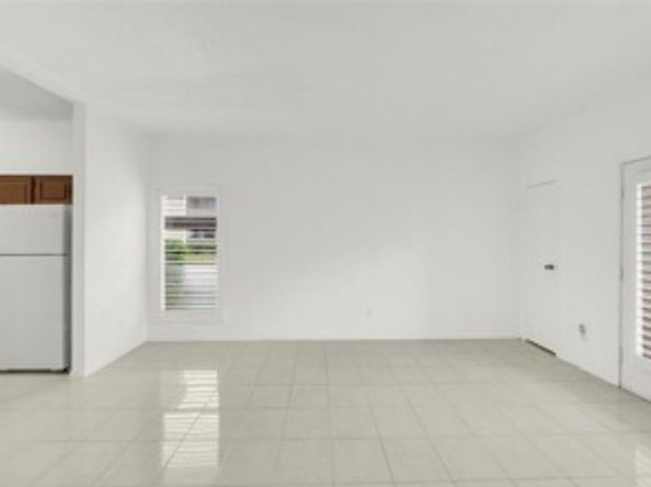 10855 Meadowglen Lane 1101, Houston TX 77042