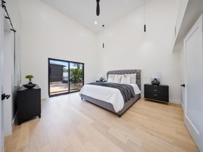 2135 Quenby Street, Houston TX 77005