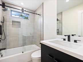 2135 Quenby Street, Houston TX 77005