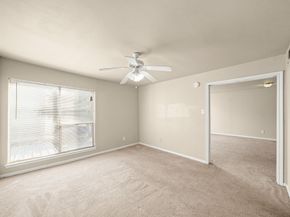 2824 S Bartell Drive 212, Houston TX 77054