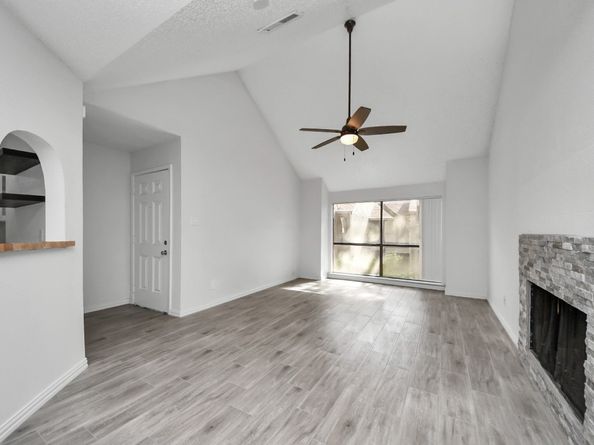 6601 Sands Point Drive 47, Houston TX 77074