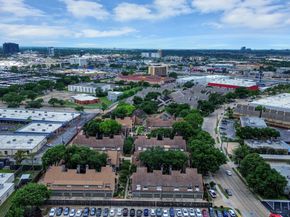 6601 Sands Point Drive 47, Houston TX 77074