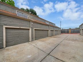 6601 Sands Point Drive 47, Houston TX 77074