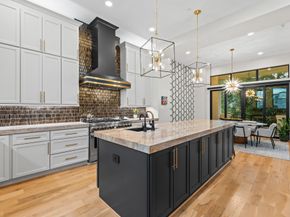 611 N Live Oak Street, Houston TX 77003