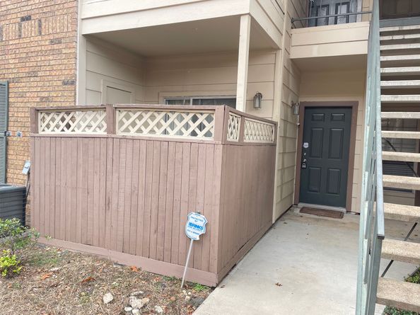 2626 Holly Hall Street 409, Houston TX 77054