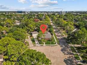 2002 Firtree Way, Houston TX 77062