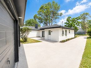 5642 Warm Springs Road, Houston TX 77035