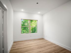 4201 Oats Street B, Houston TX 77020