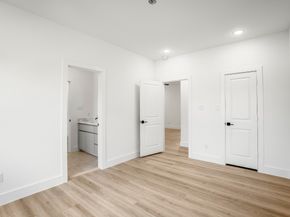 4201 Oats Street B, Houston TX 77020