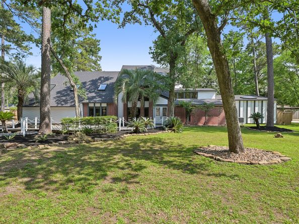 1211 Golden Bear Lane, Kingwood TX 77339
