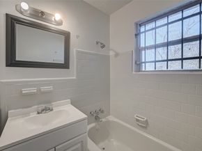 4905 Brinkley Street, Houston TX 77033