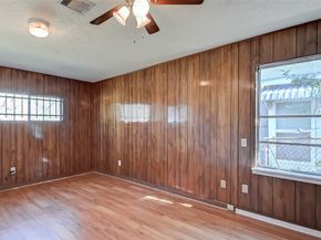 4905 Brinkley Street, Houston TX 77033